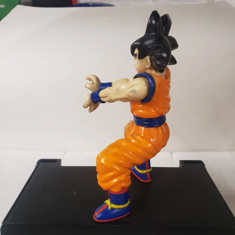 Vintage 1989 Dragon Ball Z Goku Action Figure Kamehameha Pose B.S./S.,T.A.
